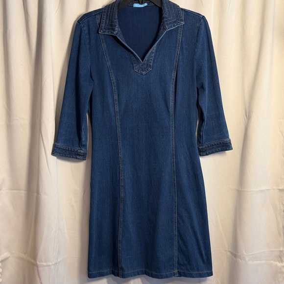 J. McLaughlin Dresses & Skirts - J. McLaughlin Cadence Stretch Denim Split V-neck Collar 3/4 Sleeve Dress Small